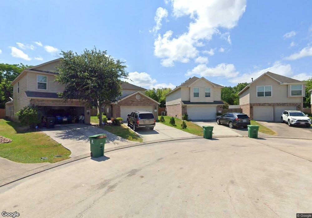 9418 Valley Tree Ln, Houston, TX 77089 - photo 1