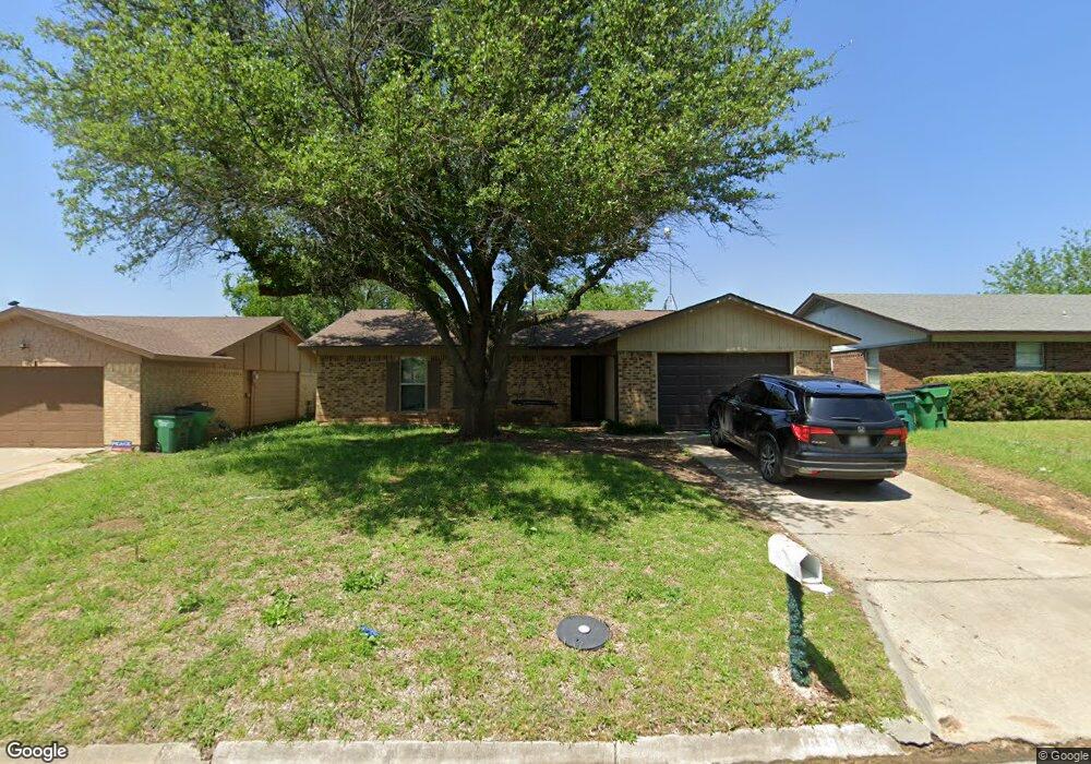 1819 Arkansas St, Gainesville, TX 76240 - photo 1