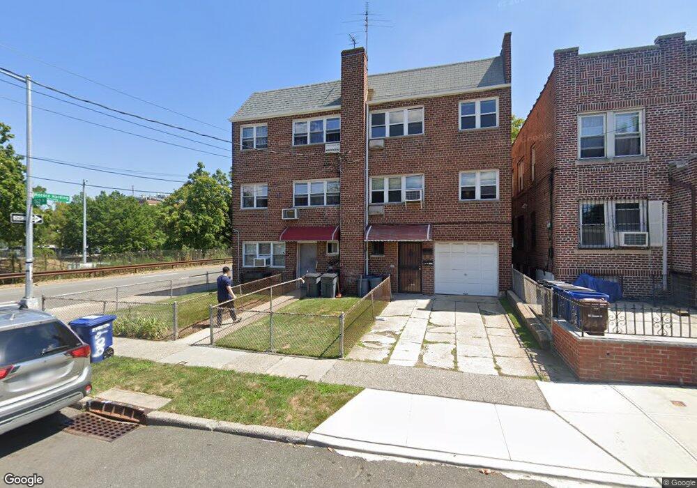 6109 162nd St, Fresh Meadows, NY 11365 - photo 1