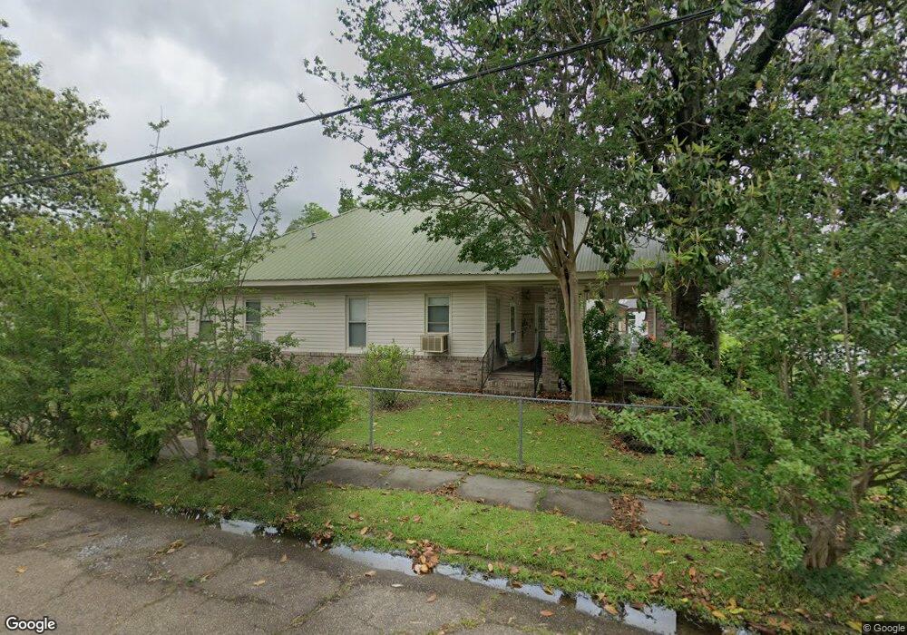 304 E Pine St, Laurel, MS 39443 - photo 1