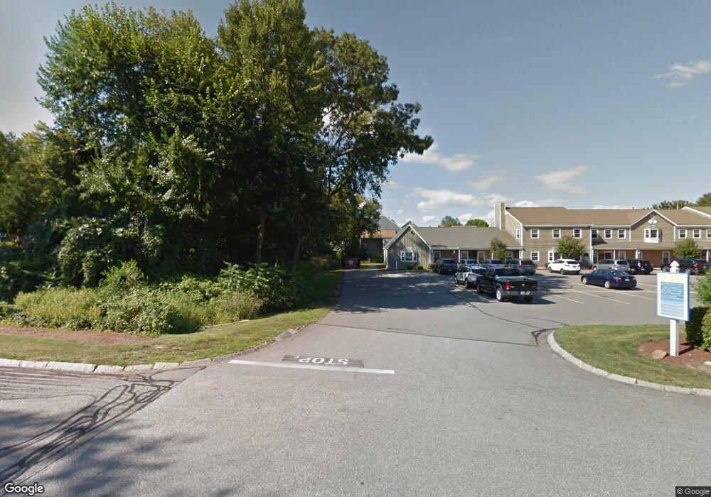 301 Riverway Place unit 30, Bedford, NH 03110 - photo 1