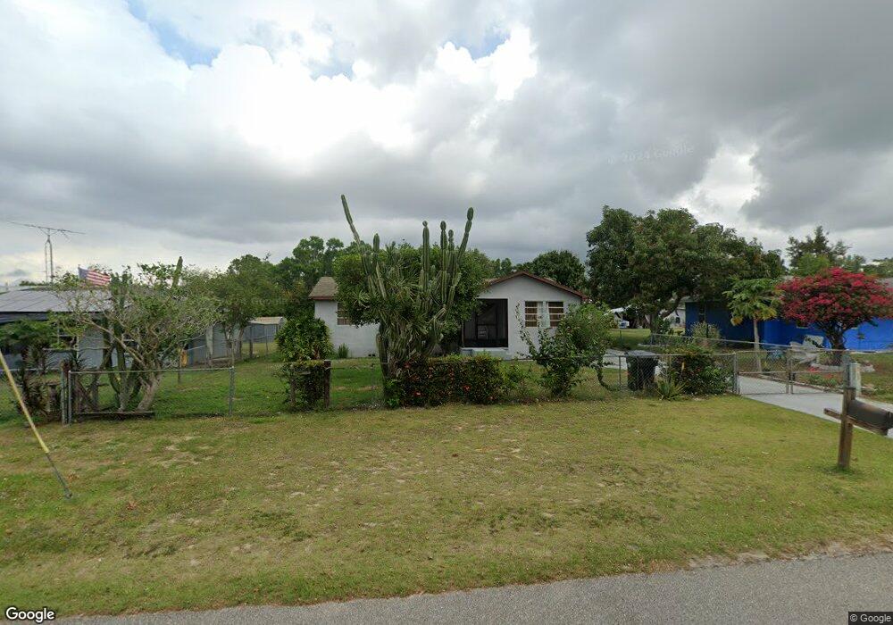 219 E Phoenix St, Lake Placid, FL 33852 - photo 1