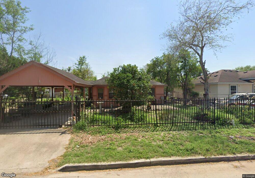 425 San Diego Dr, Alamo, TX 78516 - photo 1
