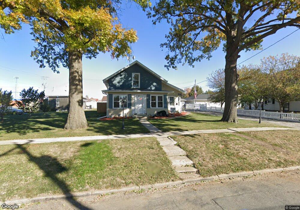 306 S 3rd Ave E, Newton, IA 50208 - photo 1