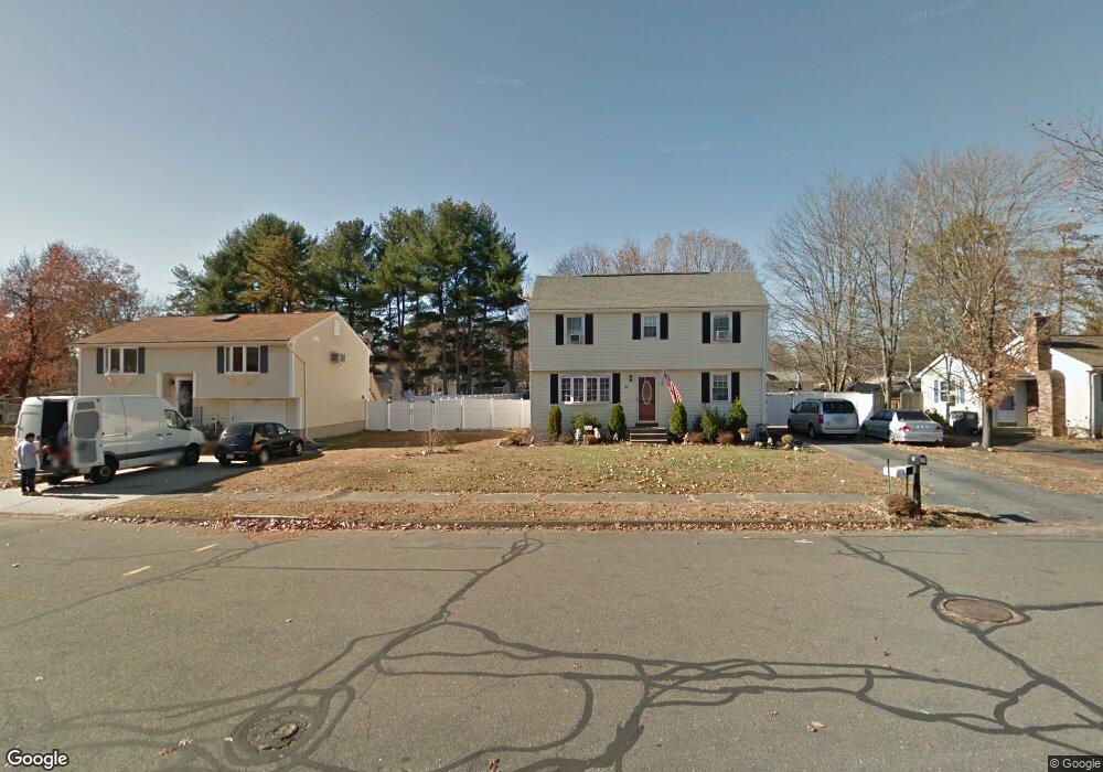 33 Peloquin Dr, Easthampton, MA 01027 - photo 1