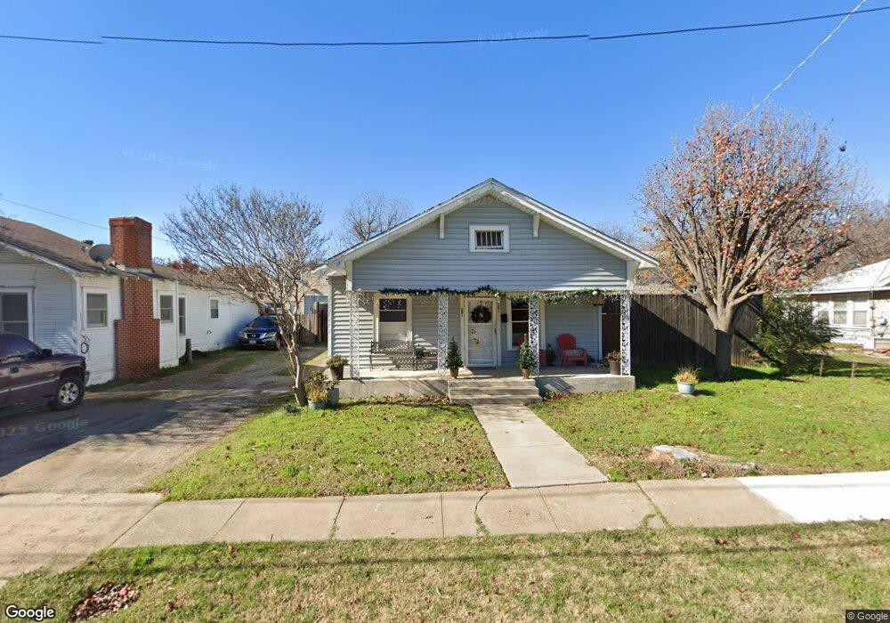 501 S Center St, Grand Prairie, TX 75051 - photo 1