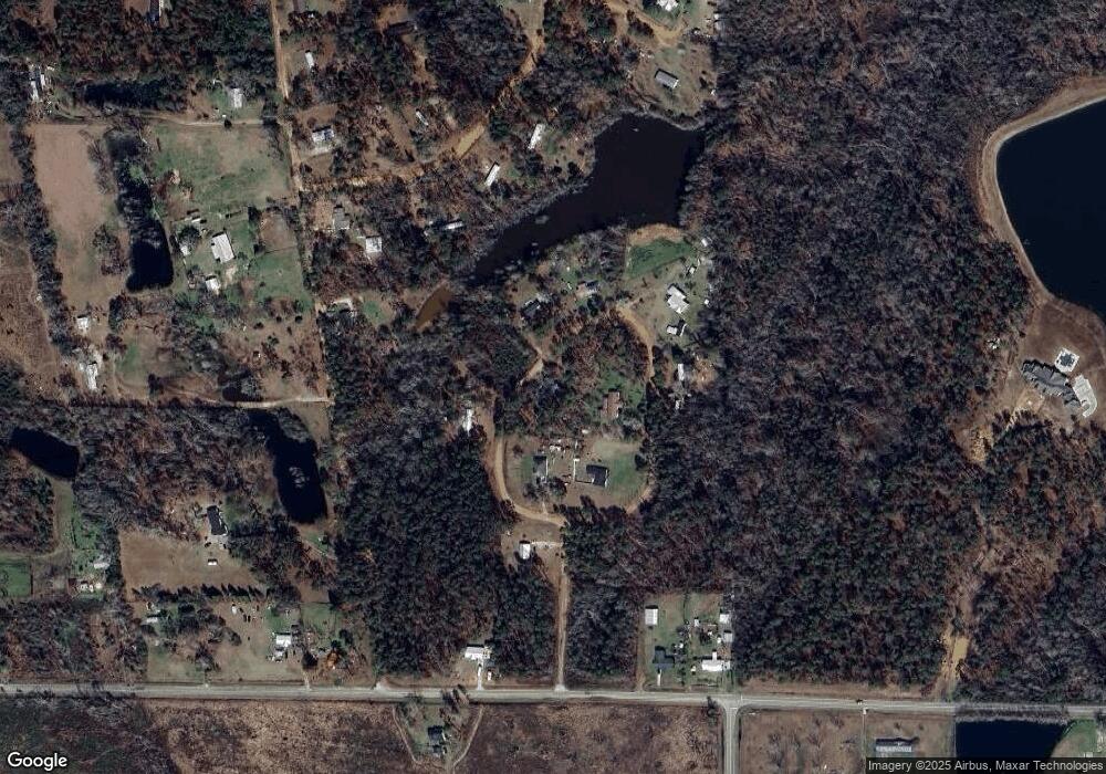 325 Ivy Lake Cir, Douglas, GA 31533 - photo 1