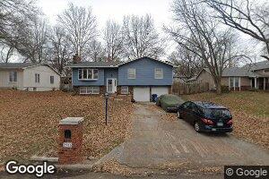 2915 Sagebrush Dr, Lawrence, KS 66047