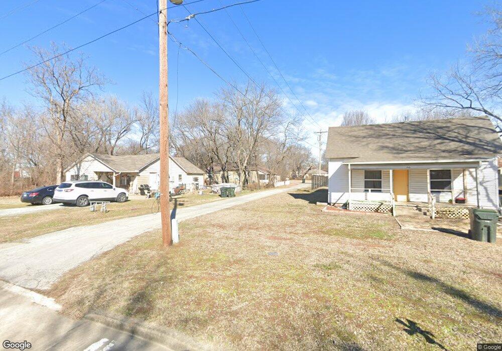 414 W 7th St, Claremore, OK 74017 - photo 1