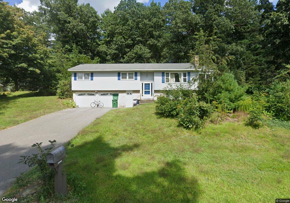 20 Thoreau Dr, Nashua, NH 03062 - photo 1
