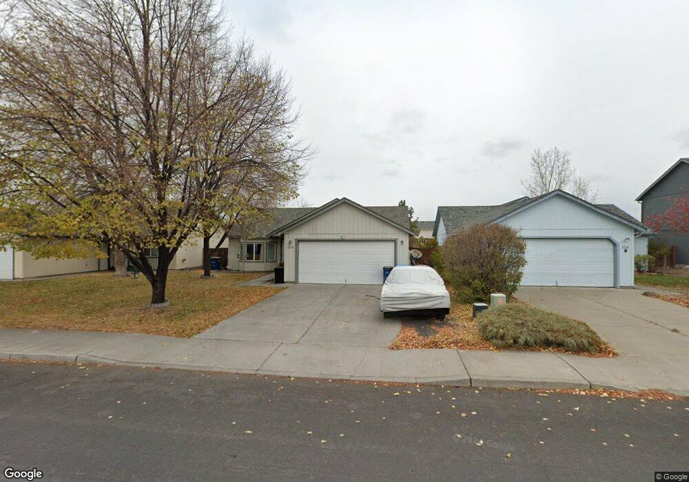 3243 SW Metolius Ave, Redmond, OR 97756 - photo 1