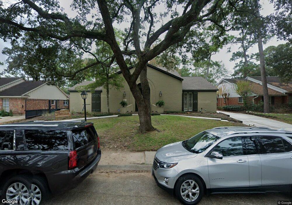 10043 Valley Forge Dr, Houston, TX 77042 - photo 1