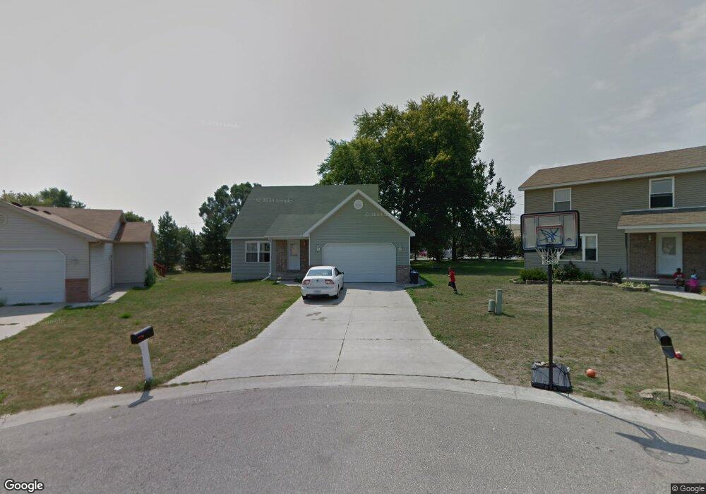 2334 Ashland Ct, Port Huron, MI 48060 - photo 1