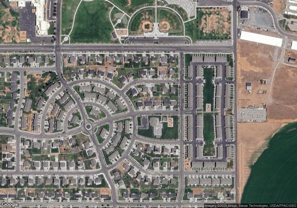 1469 E 400 S, Hyrum, UT 84319 - photo 1