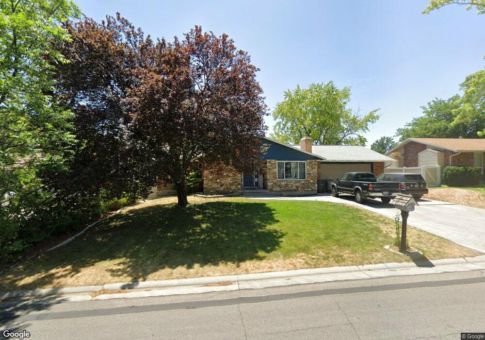 4037 W Yorkshire Dr, South Jordan, UT 84009 - photo 1
