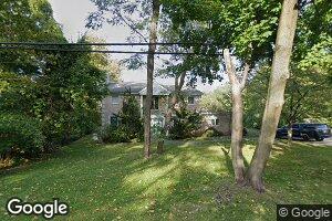 7 Red Brook Rd, Great Neck, NY 11024