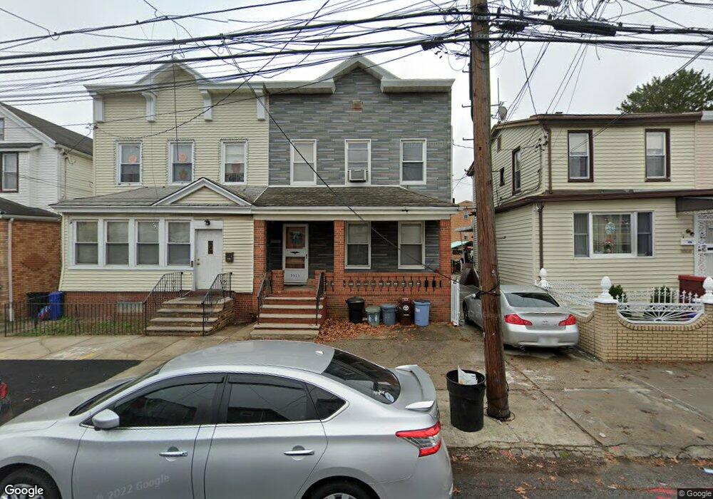 9522 112th St, South Richmond Hill, NY 11419 - photo 1