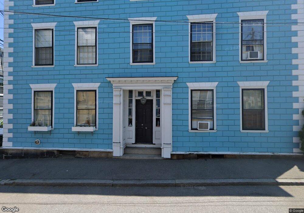 52 Washington St unit 4, Marblehead, MA 01945 - photo 1