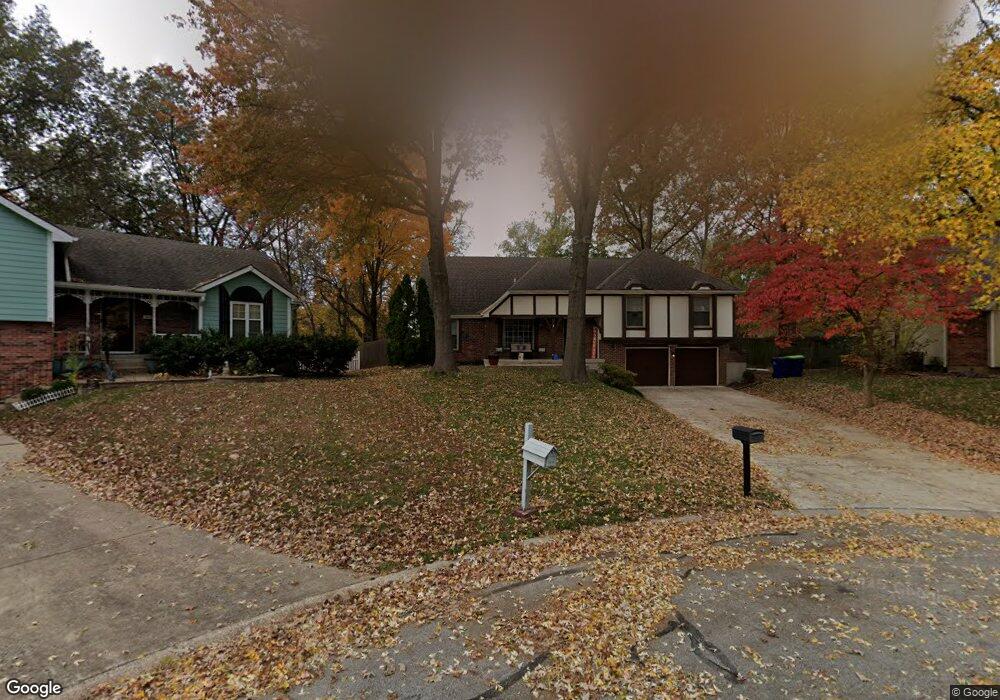 5416 Bluejacket St, Shawnee, KS 66203 - photo 1