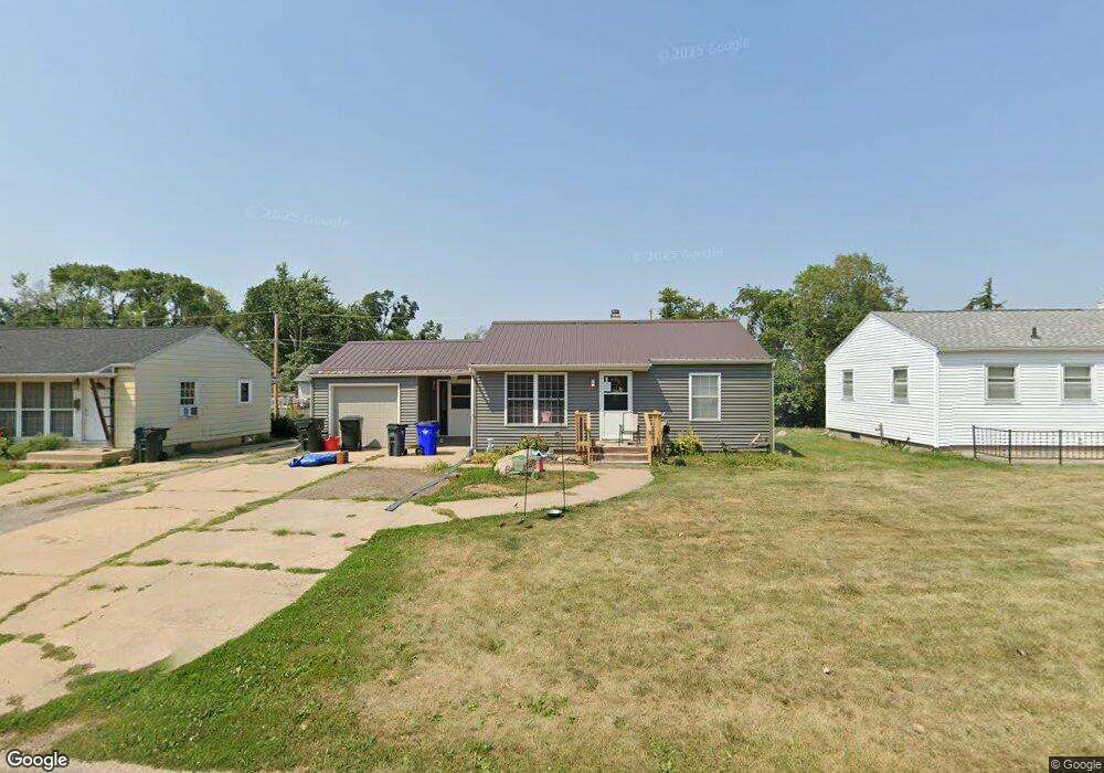 2212 Reynolds Ave SW, Cedar Rapids, IA 52404 - photo 1