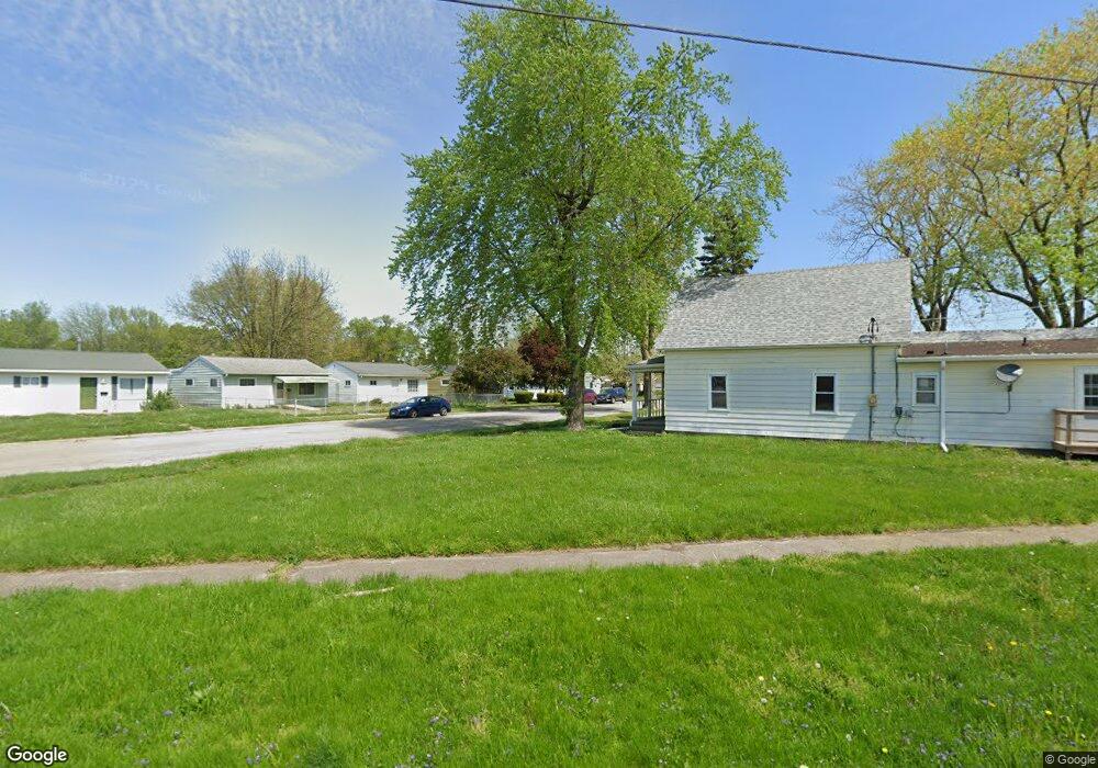 1236 Burlington St, Lincoln, IL 62656 - photo 1