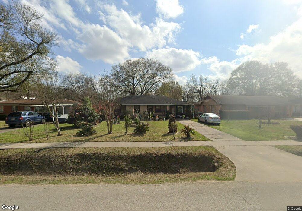 238 Victoria Dr, Houston, TX 77022 - photo 1
