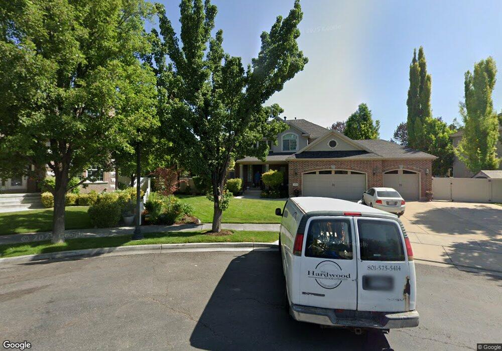 3094 Uintah Pines Cir, South Jordan, UT 84095 - photo 1