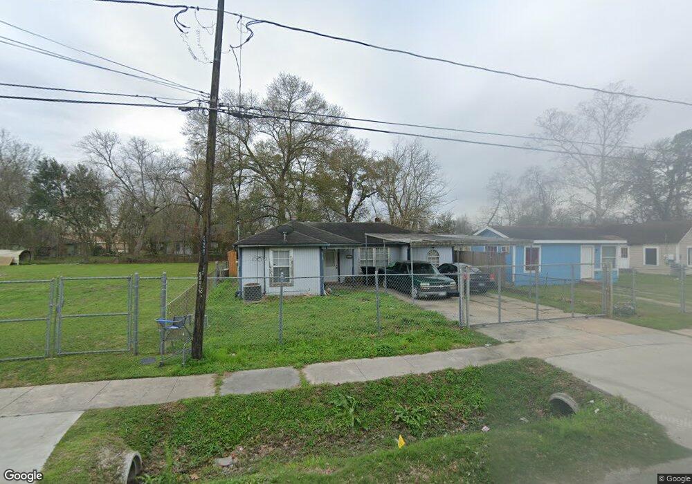 240 Garrotsville St, Houston, TX 77022 - photo 1