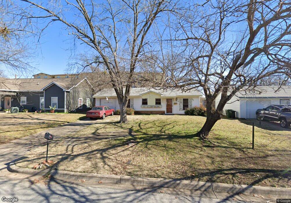 632 Livingston Dr, Hurst, TX 76053 - photo 1