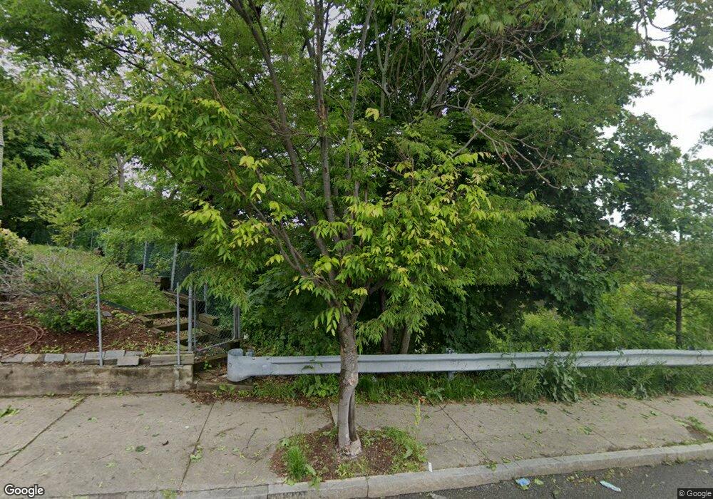 174 Bellingham St unit 1R, Chelsea, MA 02150 - photo 1