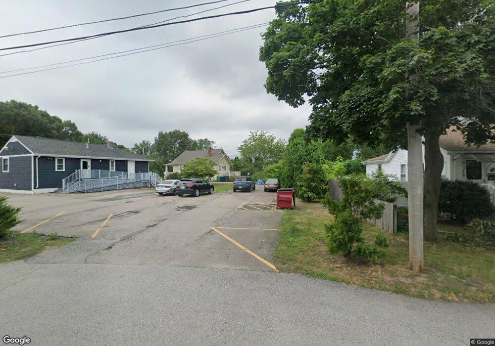 59 Crest Ave, Middletown, RI 02842 - photo 1