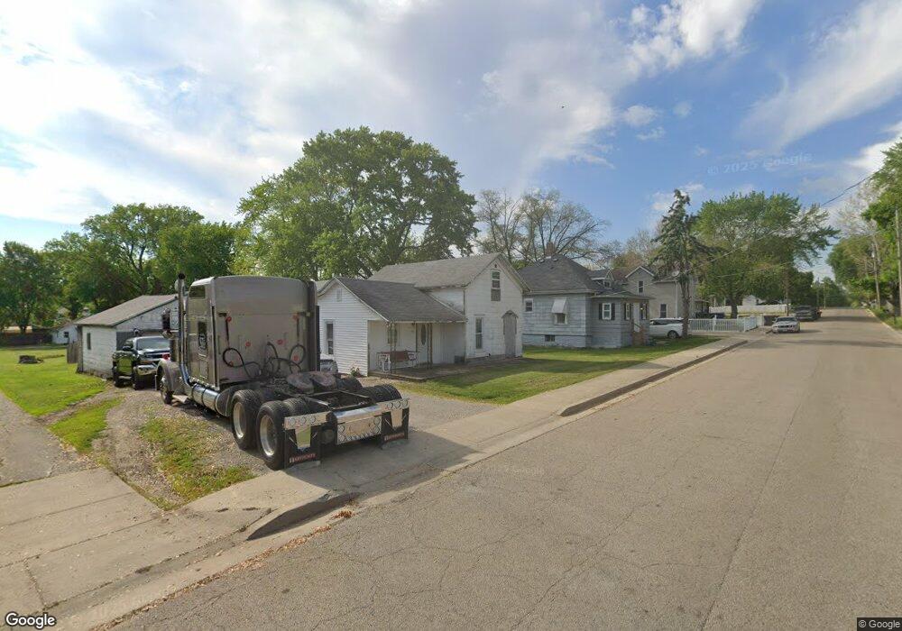 573 S Elm St, Lincoln, IL 62656 - photo 1