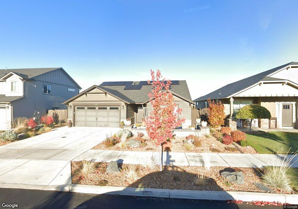 4487 SW Salmon Place, Redmond, OR 97756 - photo 1