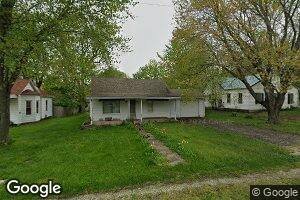 208 8th St Unit 1, Pawnee, IL 62558