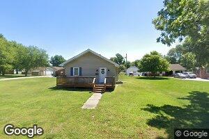 713 N MacOupin St, Gillespie, IL 62033