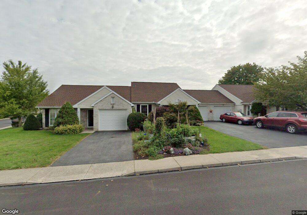 19 Fieldcrest Dr, Mechanicsburg, PA 17050 - photo 1