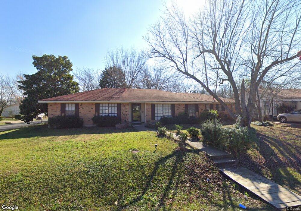 509 E Denton St, Ennis, TX 75119 - photo 1