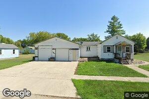 207 Clinton St, Corwith, IA 50430