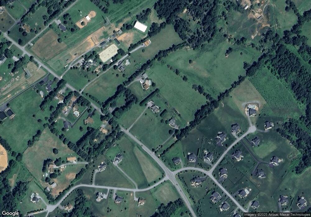 4825 Bartholow Rd, Sykesville, MD 21784 - photo 1