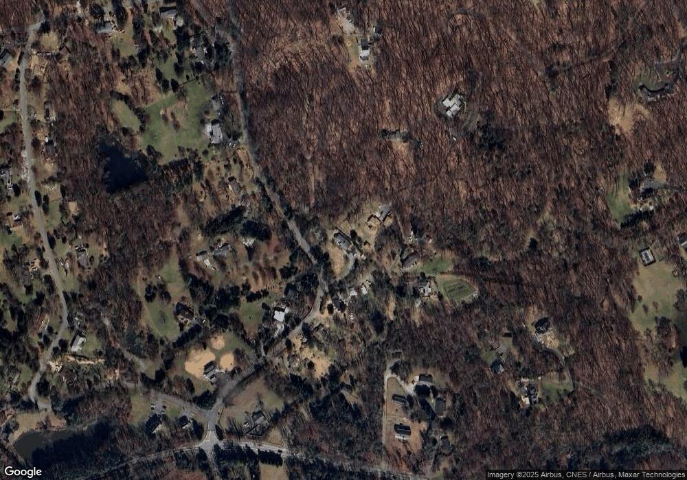 733 Tilman Rd, Charlottesville, VA 22901 - photo 1