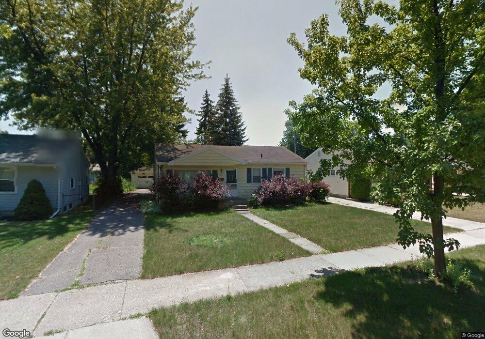 1709 Holly Way, Lansing, MI 48910 - photo 1