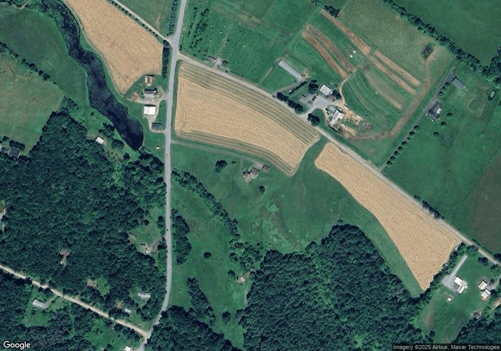 20 Money Pit Ln, Waymart, PA 18472 - photo 1