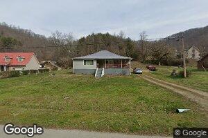 1295 Stonecoal Rd, Garrett, KY 41630