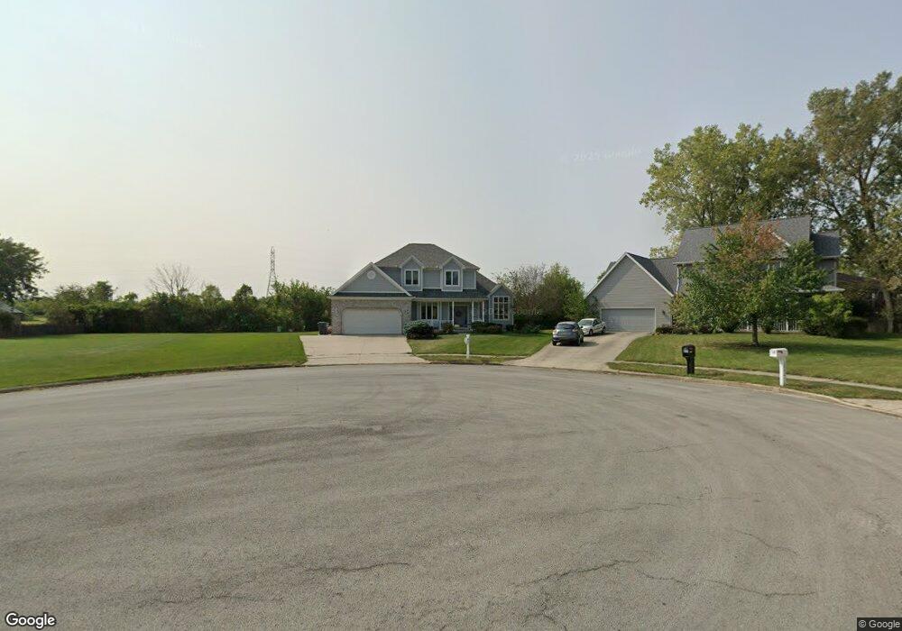 2837 Pin Oak Ct, Lima, OH 45805 - photo 1