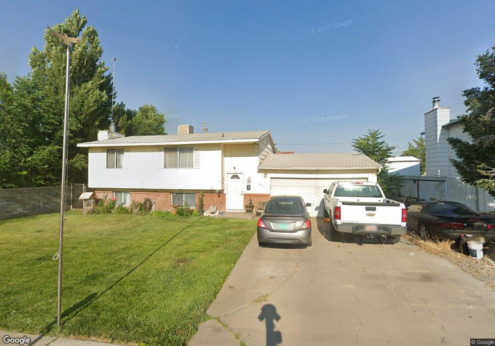 4207 Queens Way Dr, Farmington, NM 87402 - photo 1