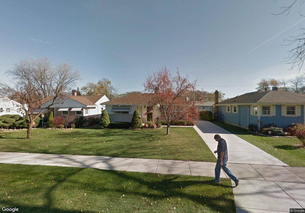 2361 Cedar St, Des Plaines, IL 60018 - photo 1