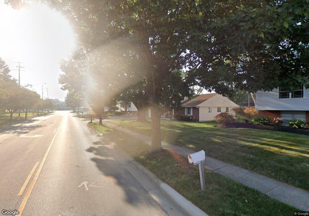 411 Mccutcheon Rd, Columbus, OH 43230 - photo 1