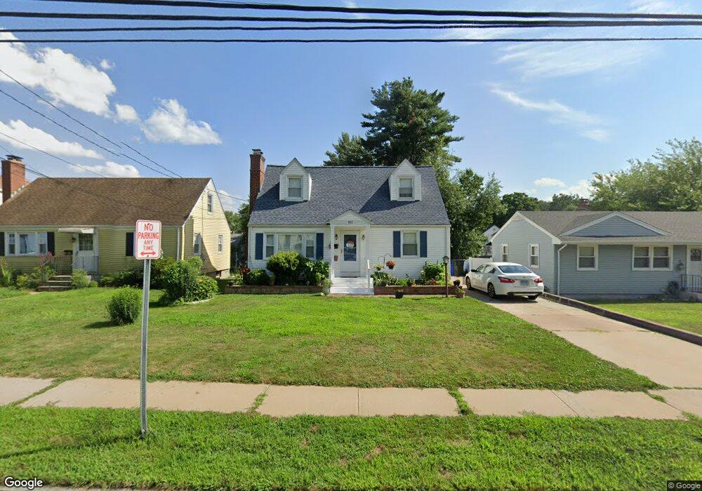 157 Talcott Rd, West Hartford, CT 06110 - photo 1