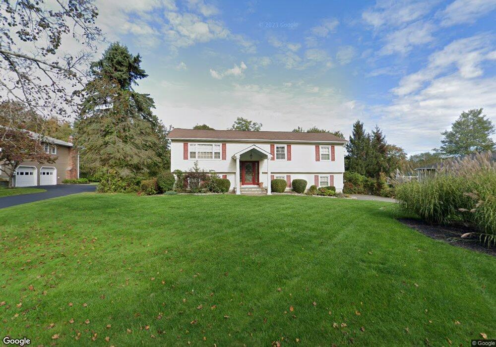 3239 S Shelley St, Mohegan Lake, NY 10547 - photo 1