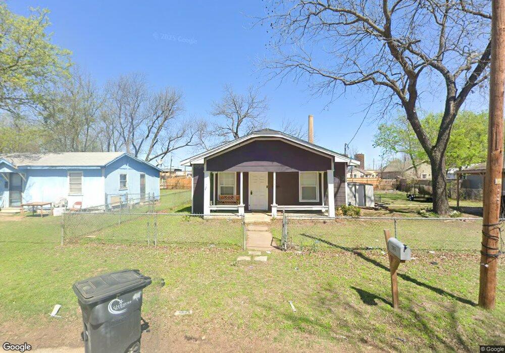 205 Robbins St, Cleburne, TX 76031 - photo 1
